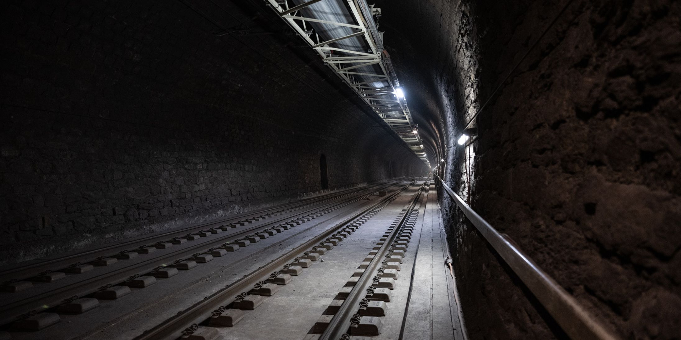 Project track replacement in the Lötschberg summit tunnel completed
